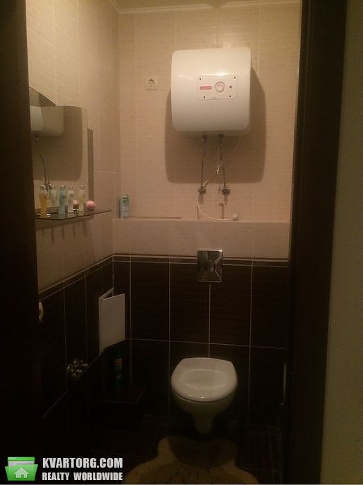 Rent out 3-room apartment. Киев,  Кошица — photo 3
