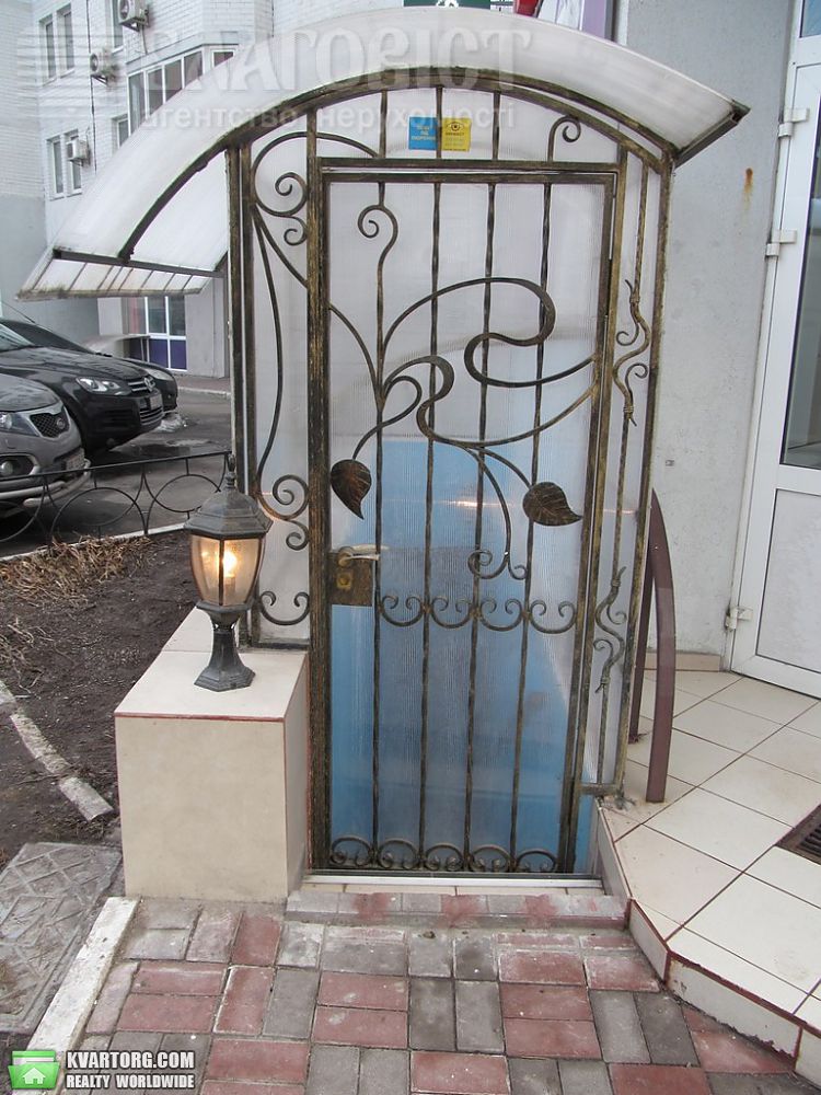 Sell shop. Киев, Бажана — photo 10