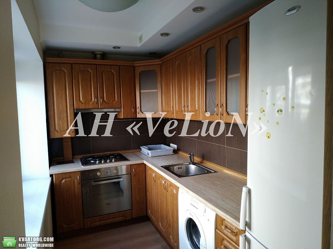 Rent out 3-room apartment. Киев,  Леси Украинки бул — photo 2