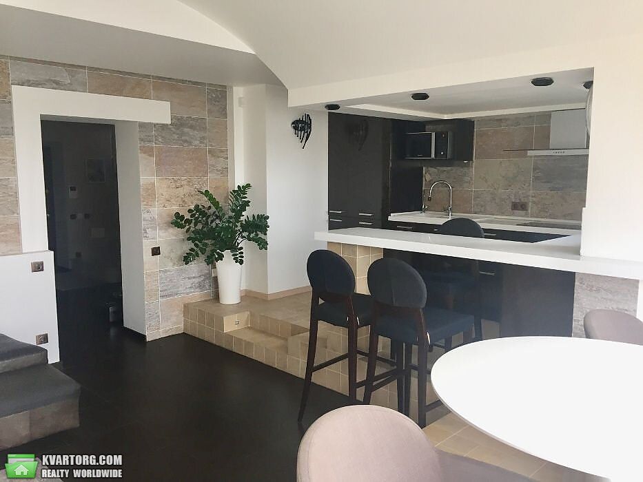 Rent out 4-room apartment. Киев,  Голосеевский пр — photo 4