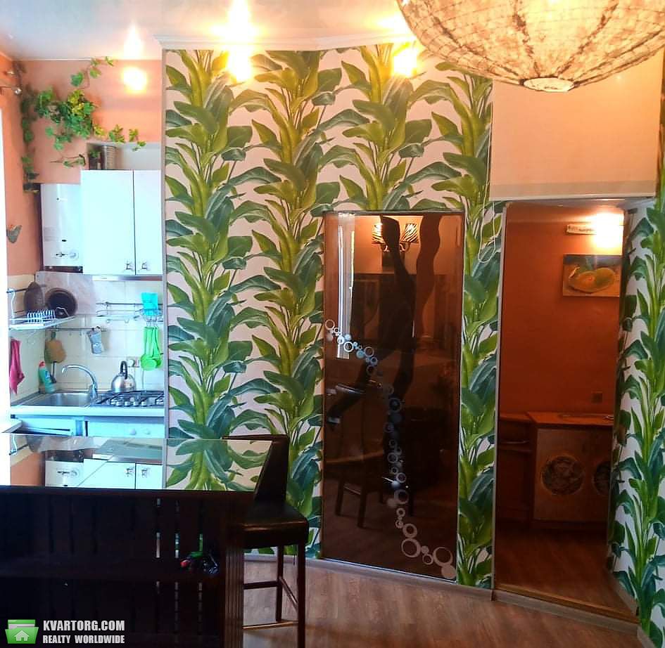 Rent out 1-room apartment. Киев,  Введенская — photo 2