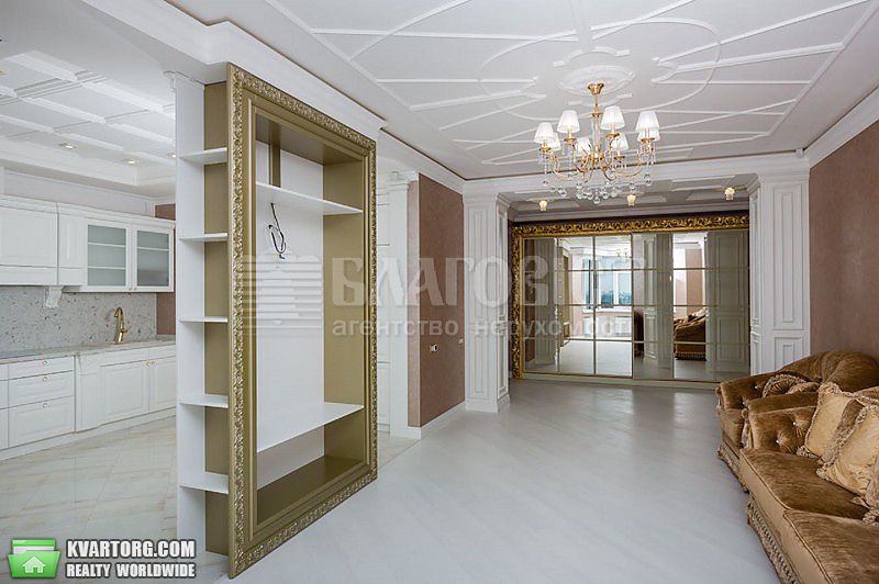 Sell 3-room apartment. Киев,  Ломоносова — photo 1