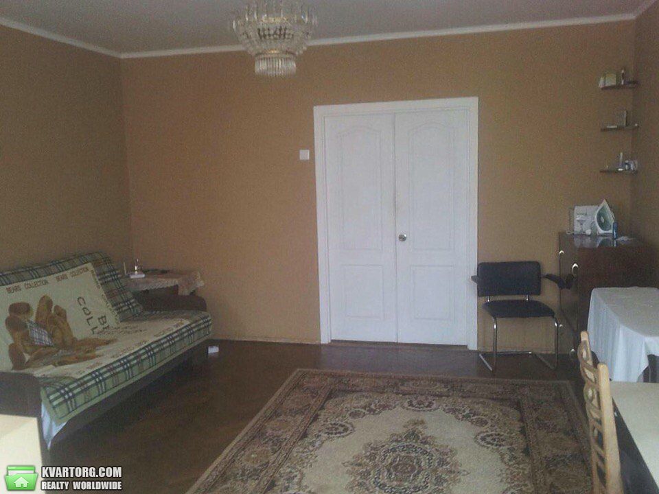 Rent out 3-room apartment. Киев,  Потехина — photo 2