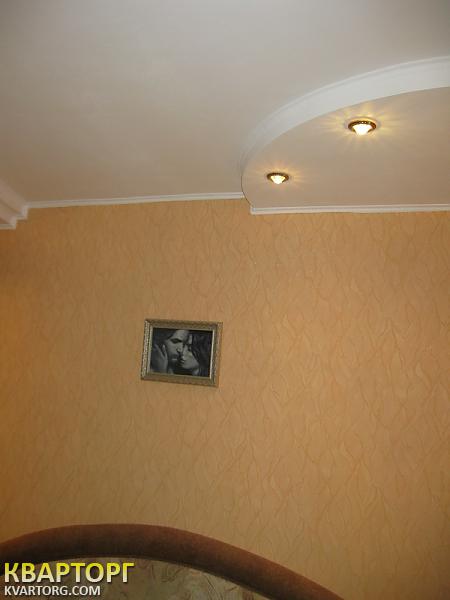 Sell 3-room apartment. Киев,  Набережно-Корчеватская — photo 2