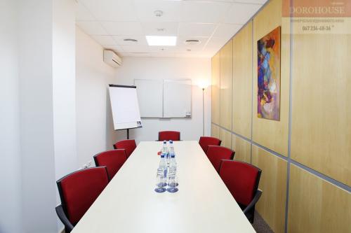 Rent out office. Киев,  Сагайдачного — photo 2