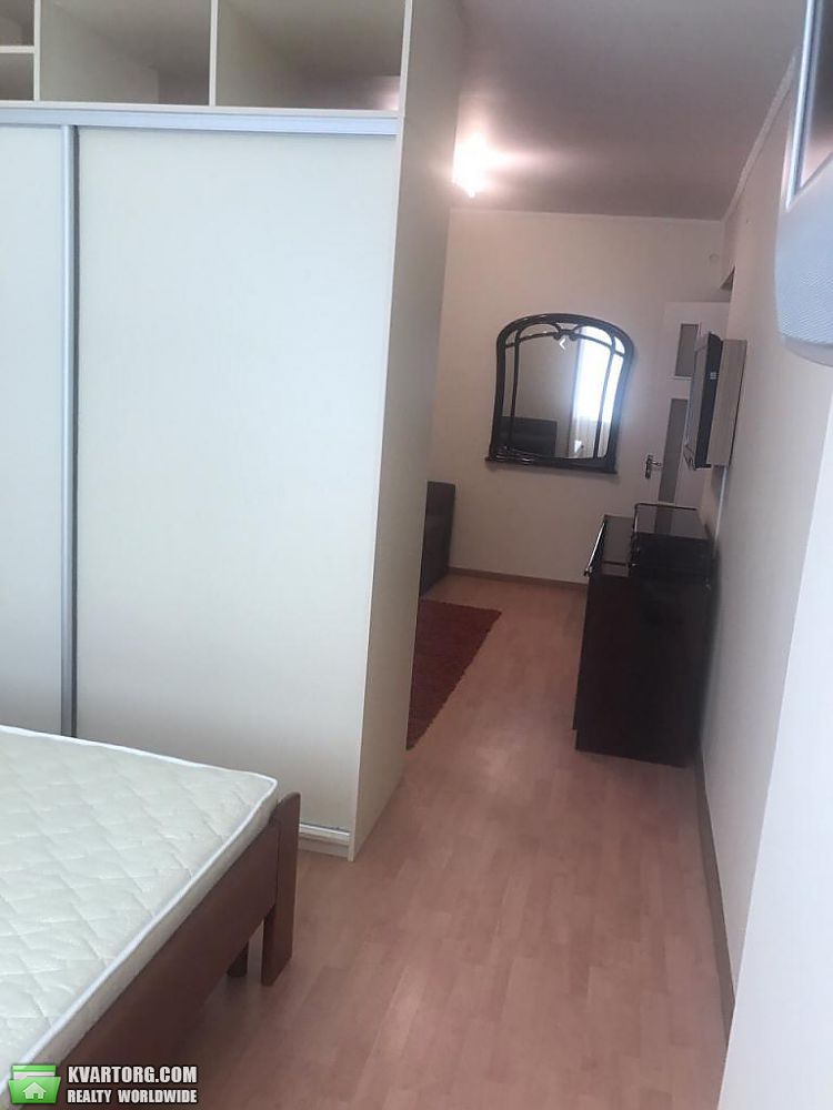 Rent out 1-room apartment. Киев,  Драгомирова — photo 6