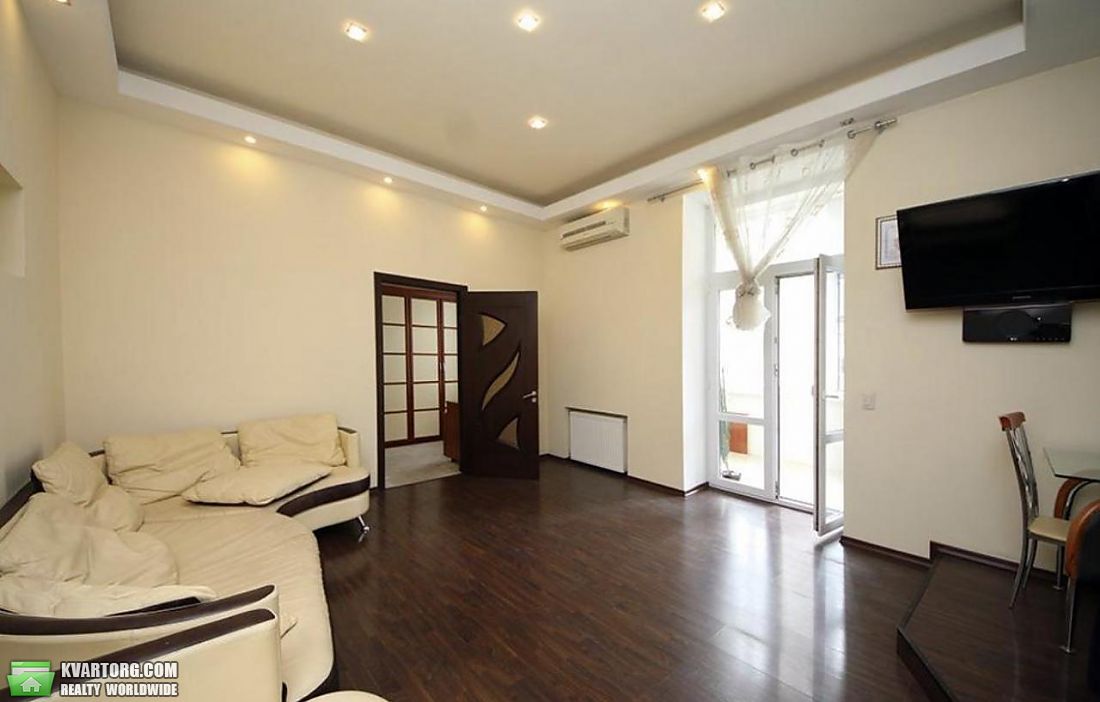 Rent out 2-room apartment. Киев,  Саксаганского — photo 7