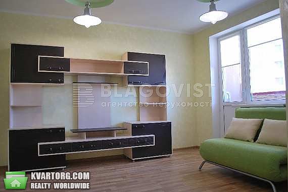 Rent out 3-room apartment. Киев,  Срибнокильская — photo 5