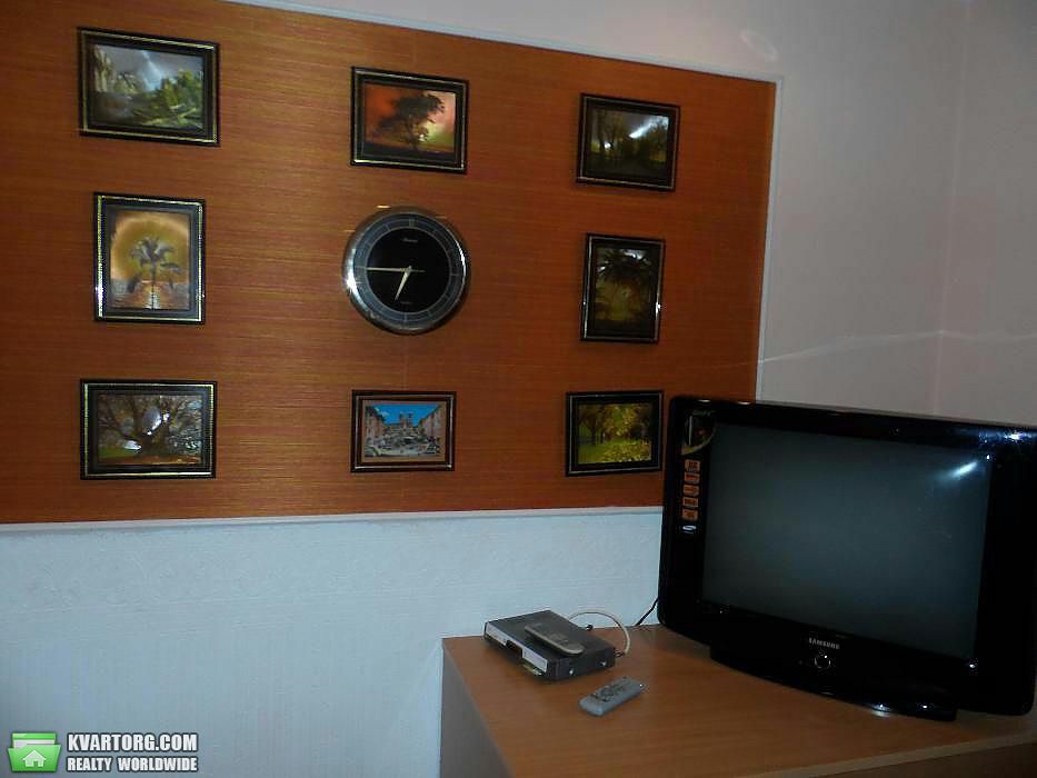 Rent out 2-room apartment. Киев,  Константиновская — photo 2
