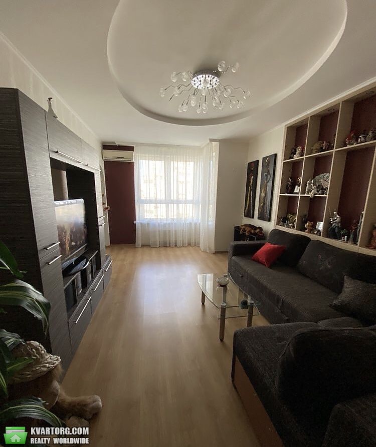 Rent out 2-room apartment. Киев,  Мишуги — photo 3