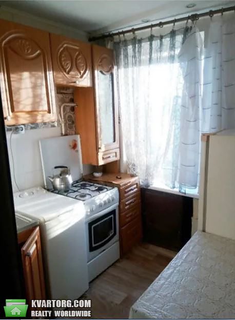 Sell 1-room apartment. Киев,  Ялтинская — photo 1