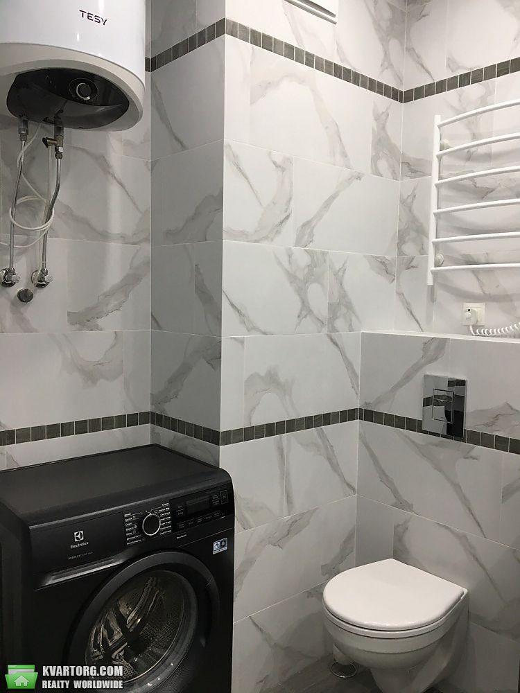 Rent out 1-room apartment. Киев,  Предславинская — photo 8