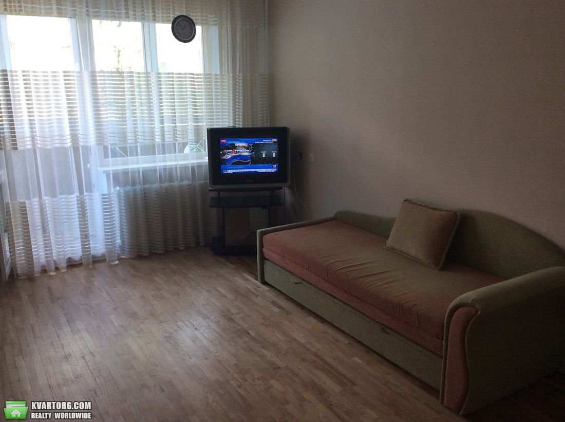 Rent out 1-room apartment. Киев,  Малиновского — photo 9