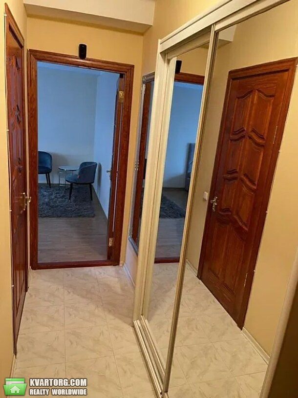 Rent out 1-room apartment. Киев,  Кловский спуск — photo 7