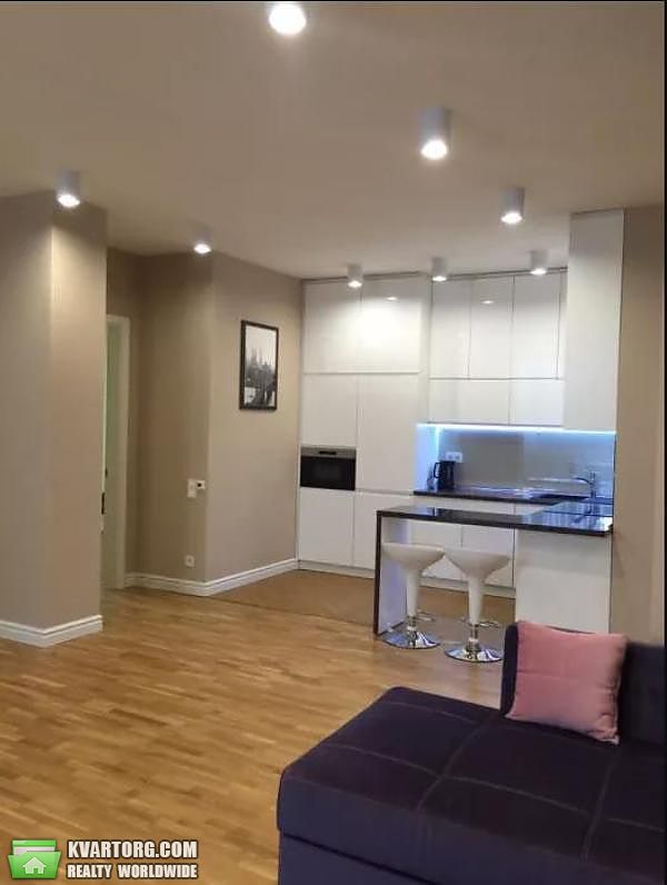 Rent out 3-room apartment. Киев,  Глубочицкая — photo 2