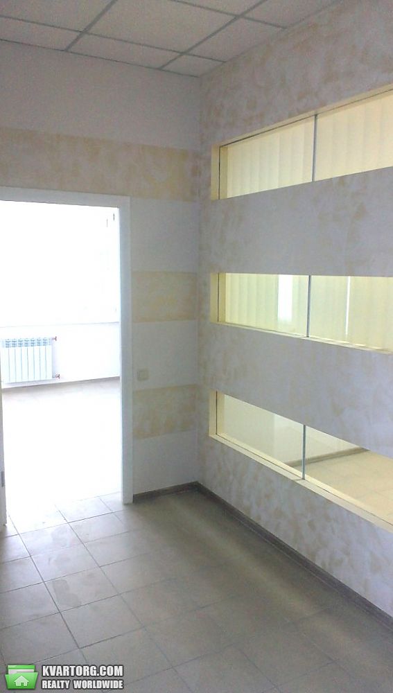 Rent out shop. Киев,  Старосельская — photo 1