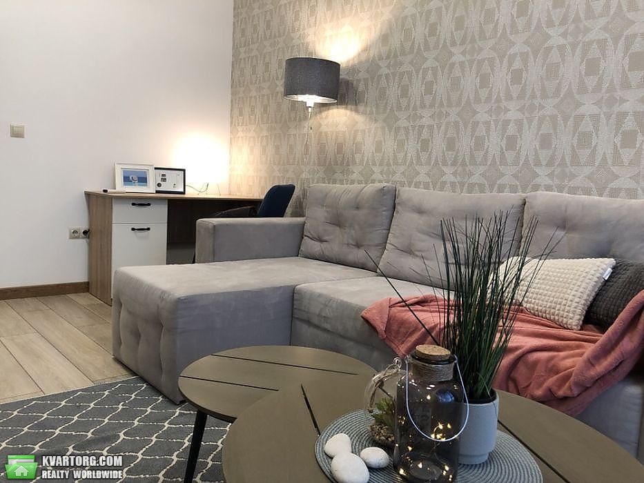 Rent out 2-room apartment. Киев, Саперное Поле — photo 3