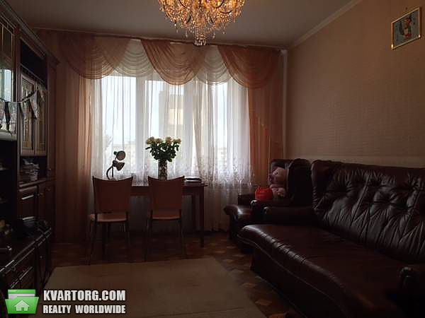 Sell 3-room apartment. Киев,  Героев Днепра — photo 1