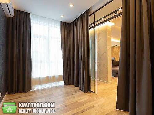 Rent out 4-room apartment. Киев,  Барбюса — photo 4