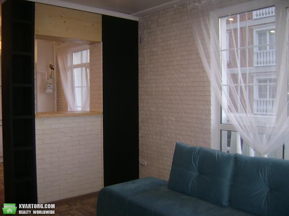 Rent out 2-room apartment. Киев, Луценко Дмитрия — photo 2