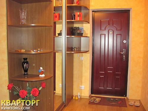 Rent out 2-room apartment. Киев, Перспективная ул. — photo 3