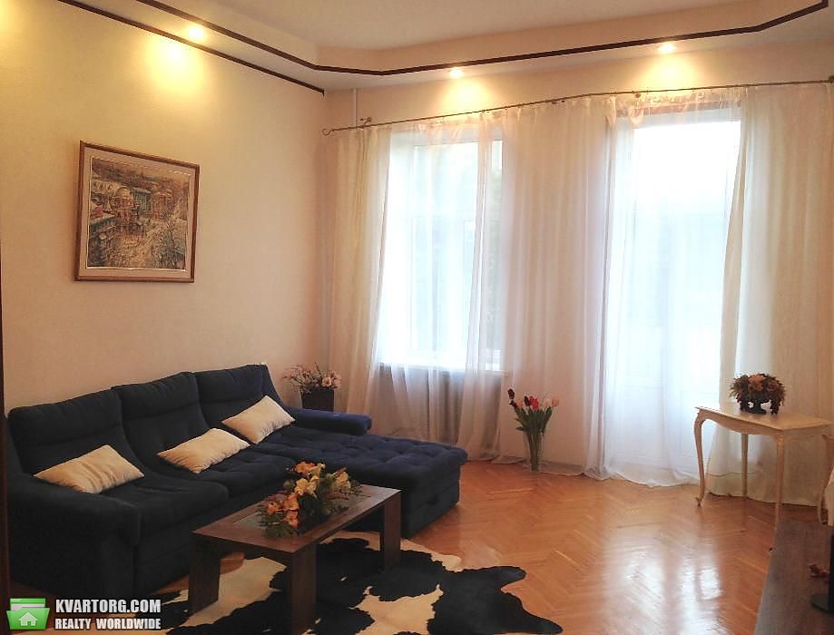 Rent out 4-room apartment. Киев, переулок Крестовый — photo 1