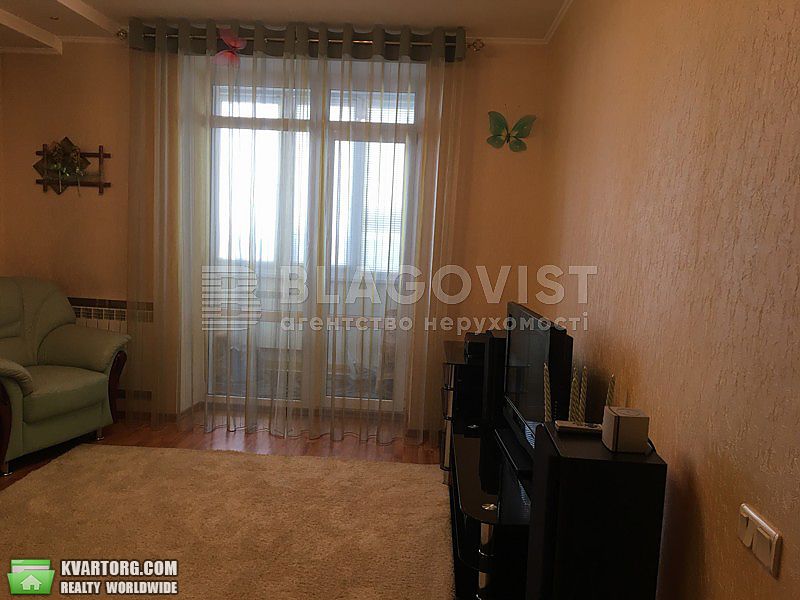 Sell 3-room apartment. Киев,  Верховинца — photo 4