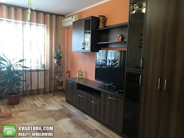 Rent out 2-room apartment. Киев,  Героев Днепра — photo 2
