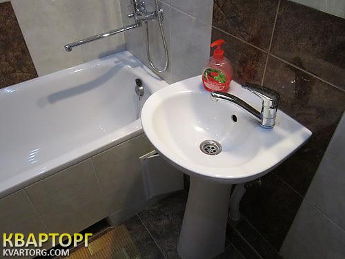 Sell 2-room apartment. Киев,  Лесной пр — photo 5