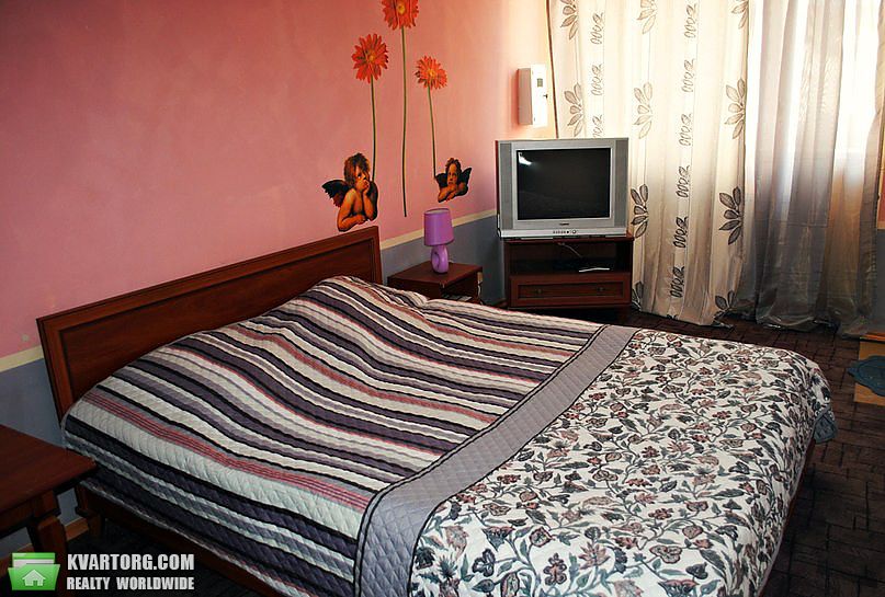 Rent out 1-room apartment. Киев, красноармейский переулок — photo 1