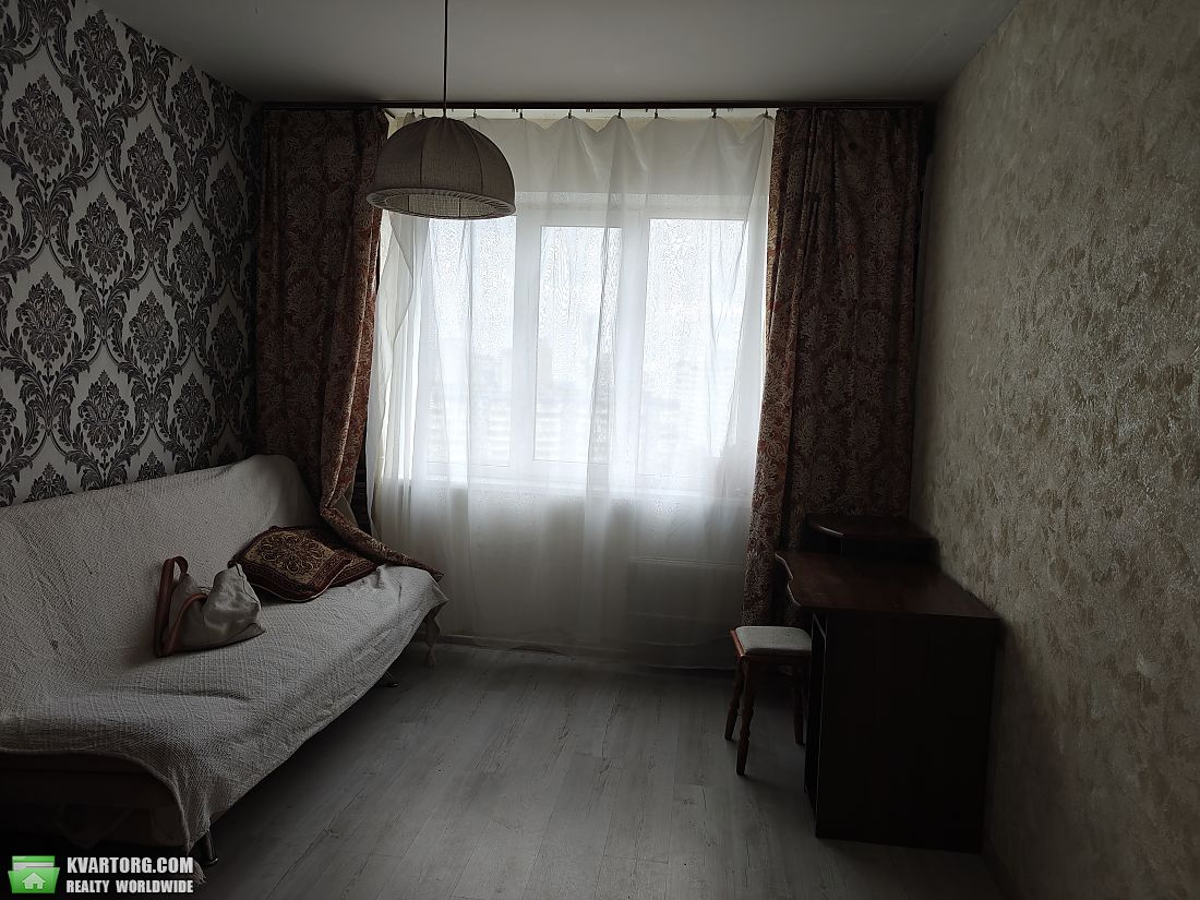 Rent out 3-room apartment. Киев,  Маяковского — photo 4