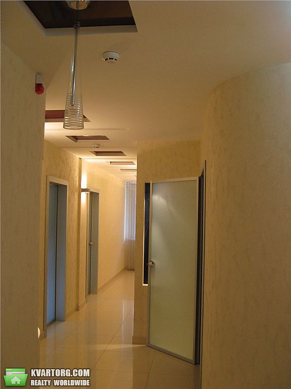 Rent out office. Киев, ул.Раисы Окипной — photo 6