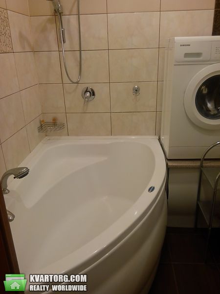 Rent out 1-room apartment. Киев, Комарова — photo 5