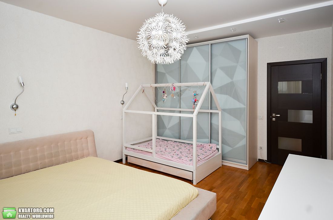 Rent out 2-room apartment. Киев, Голосеевская — photo 2