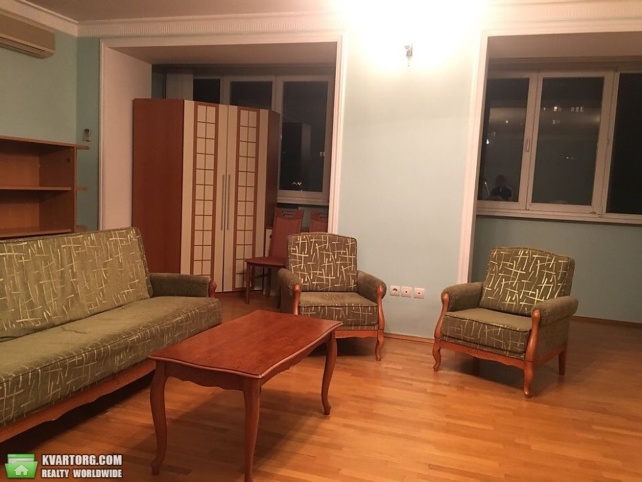 Rent out 2-room apartment. Киев,  Героев Сталинграда — photo 3