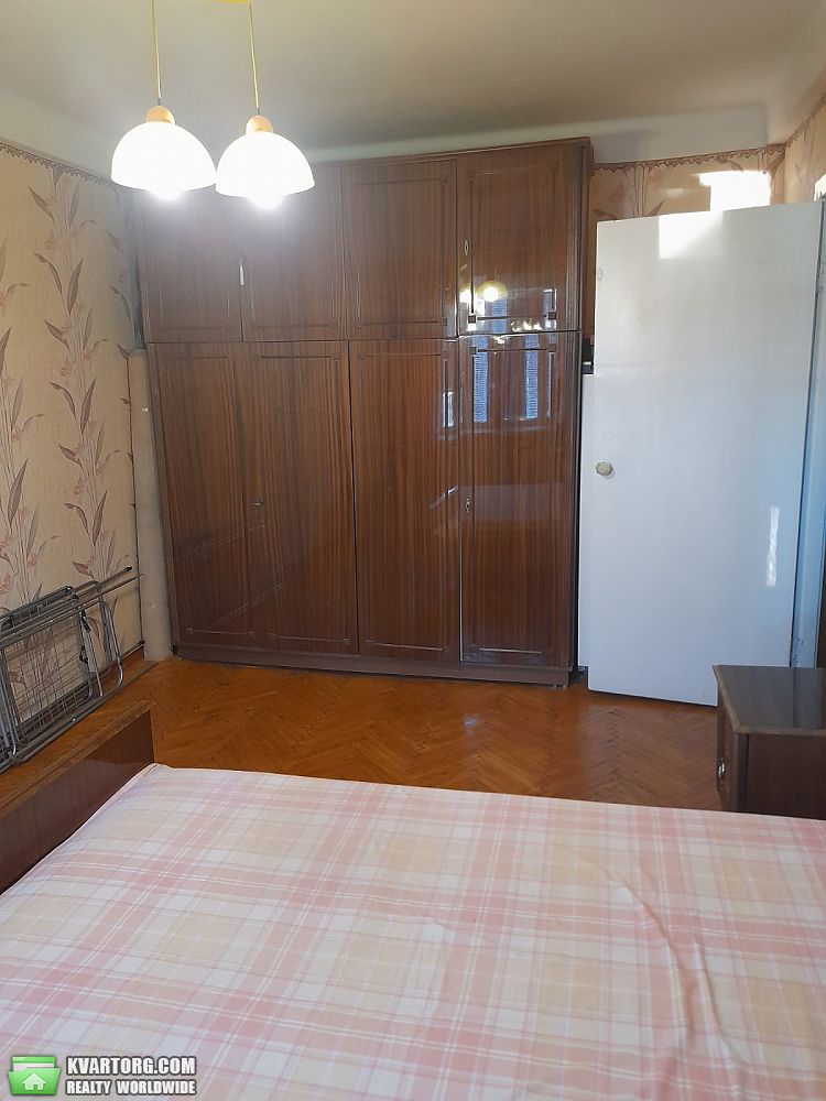 Rent out 2-room apartment. Киев,  Дарницкий бул — photo 1
