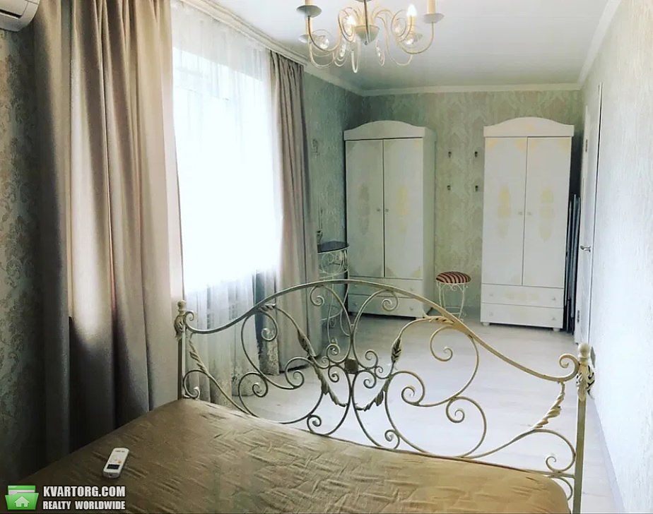 Rent out 2-room apartment. Киев, Джона Маккейна — photo 7