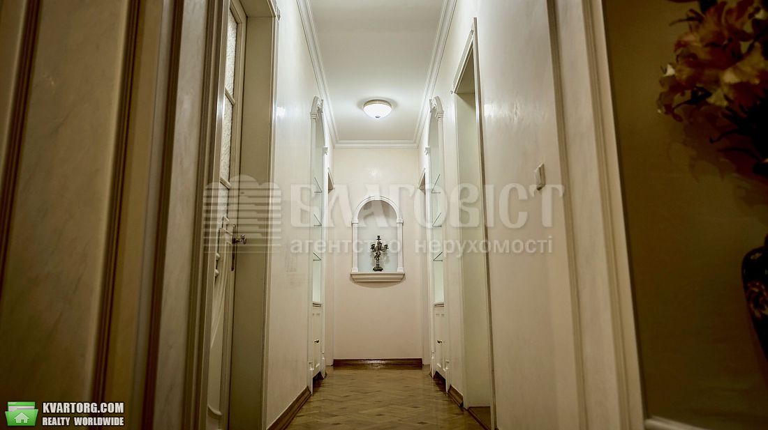 Rent out 4-room apartment. Киев,  Леси Украинки бул — photo 10
