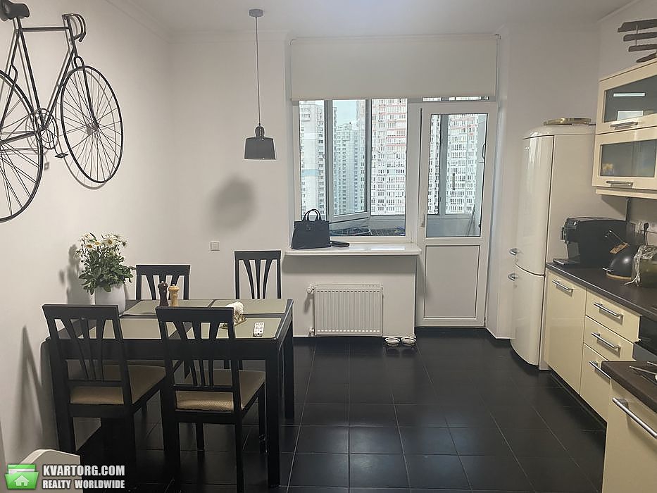 Sell 2-room apartment. Киев,  Днепровская наб — photo 1