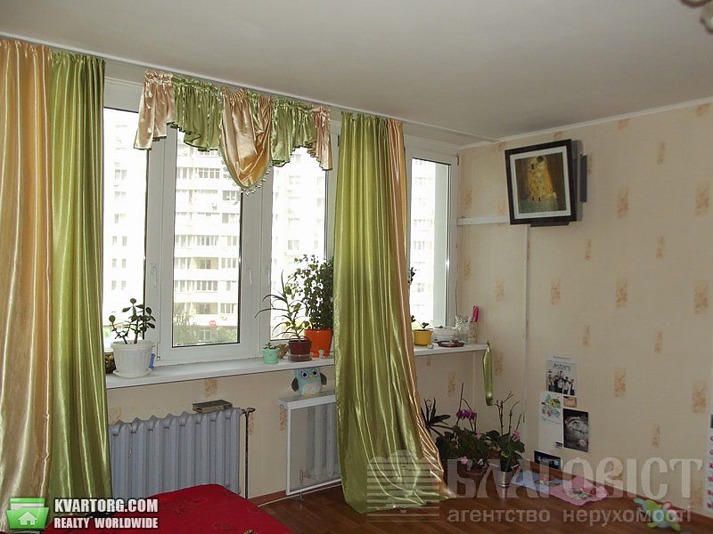 Sell 3-room apartment. Киев,  Срибнокильская — photo 5