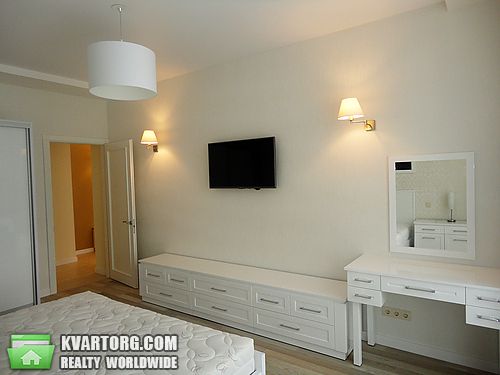 Rent out 2-room apartment. Киев, Драгомирова — photo 8