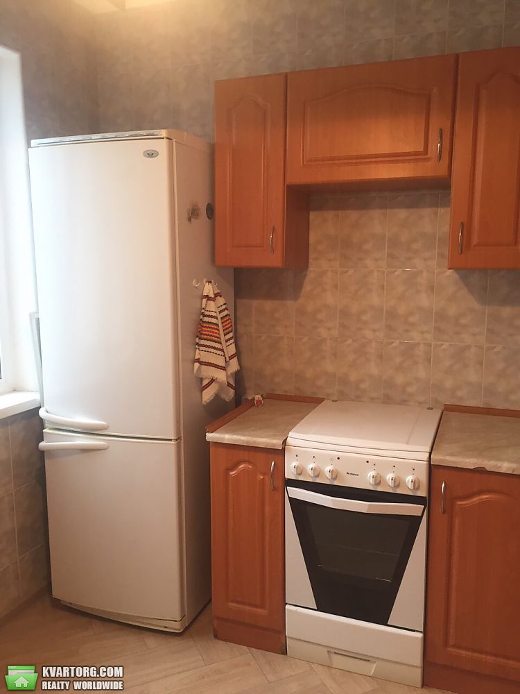 Rent out 2-room apartment. Киев,  Глушкова пр — photo 4