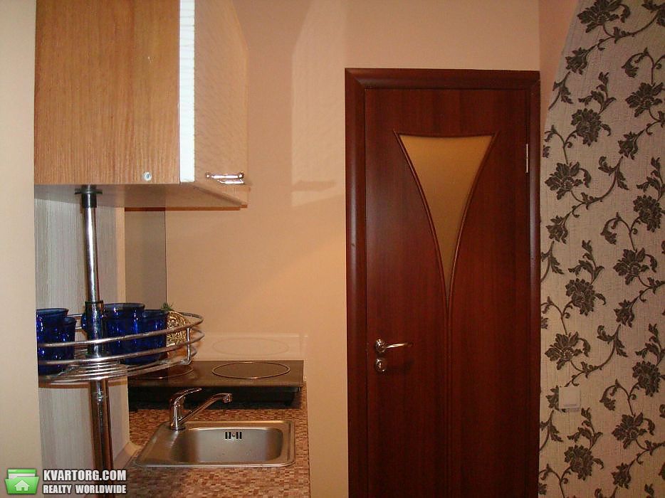 Rent out 1-room apartment. Львов, Коцюбинського — photo 3