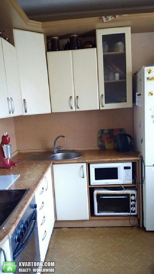 Sell 3-room apartment. Киев,  Срибнокильская — photo 1