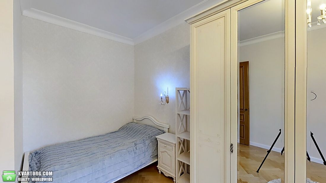 Rent out 3-room apartment. Киев, Кловский спуск — photo 4