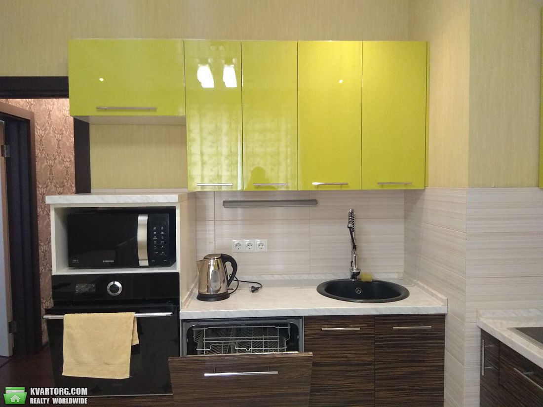Rent out 2-room apartment. Киев,  Кольцова бул — photo 4