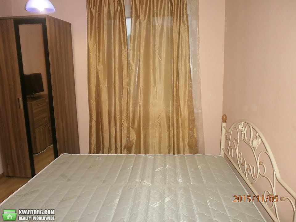 Rent out 1-room apartment. Киев,  Ямская — photo 1