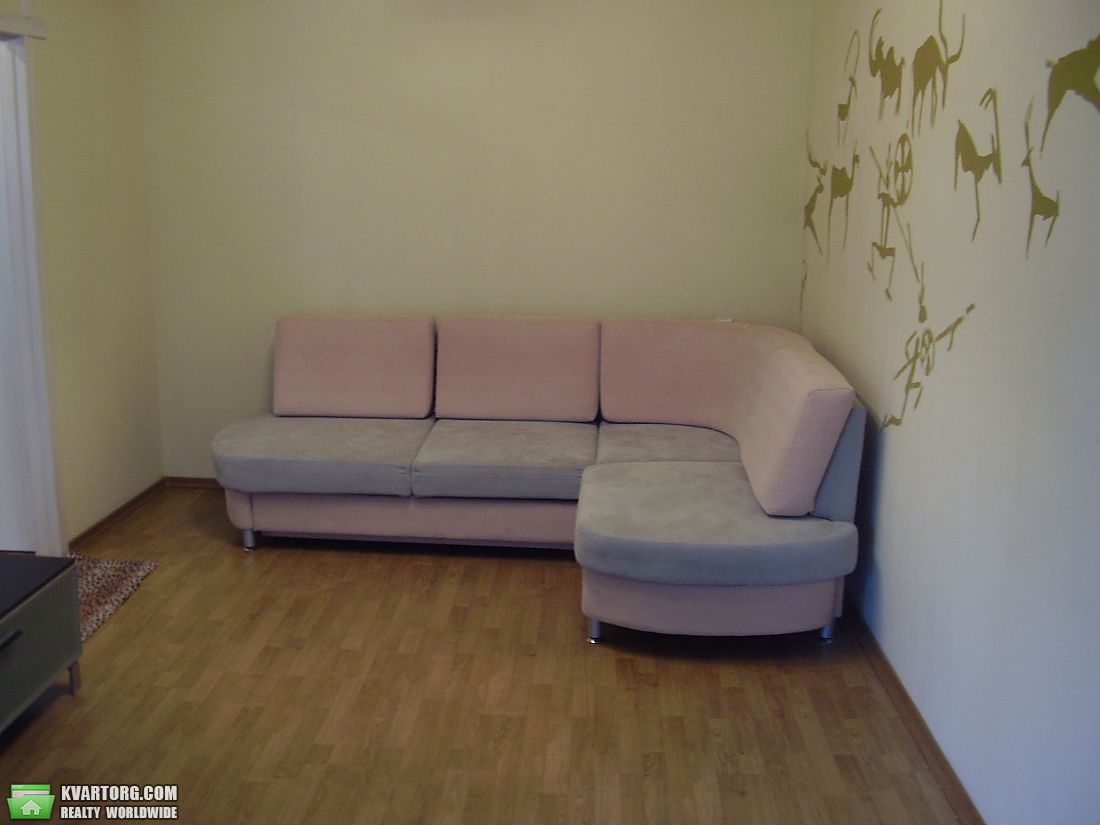 Rent out 1-room apartment. Киев,  Лисковская — photo 2