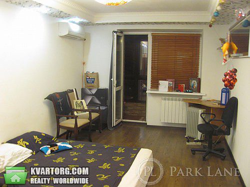 Sell 2-room apartment. Киев, Почайнинская — photo 2