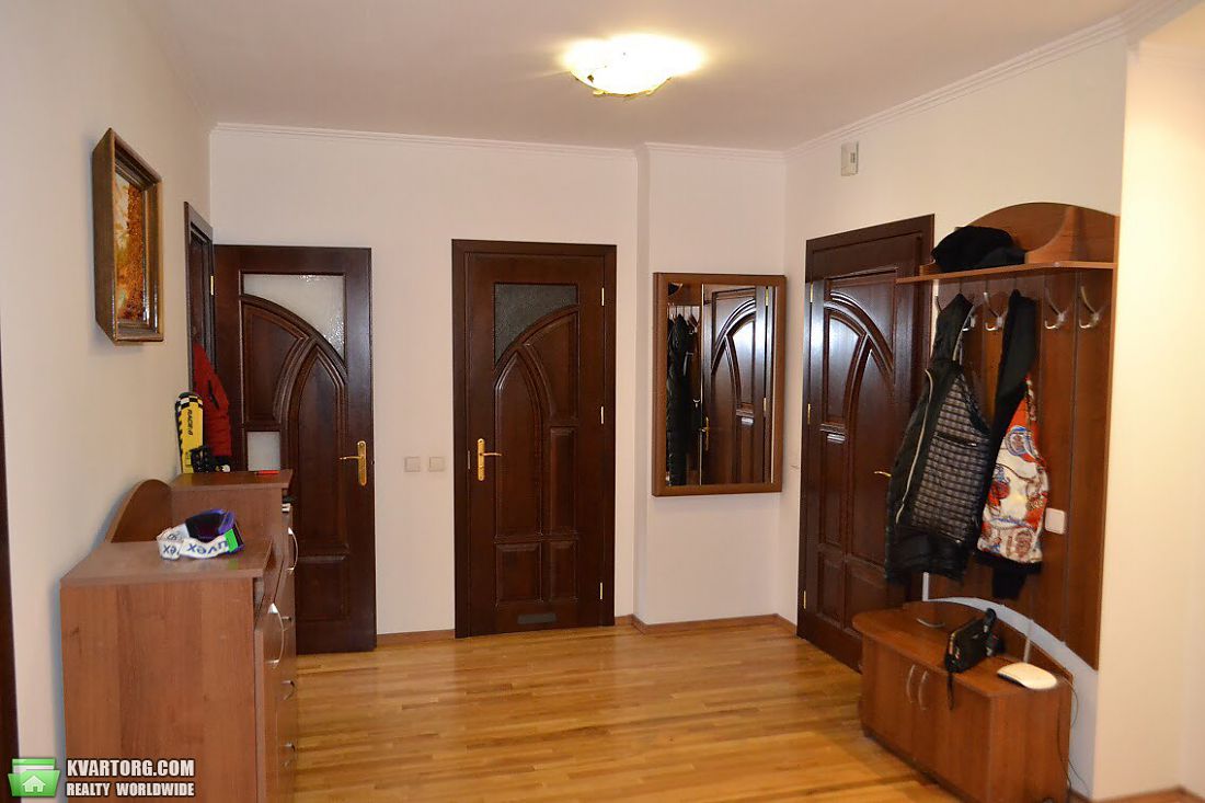 Rent out 2-room apartment. Киев,  Героев Обороны — photo 9